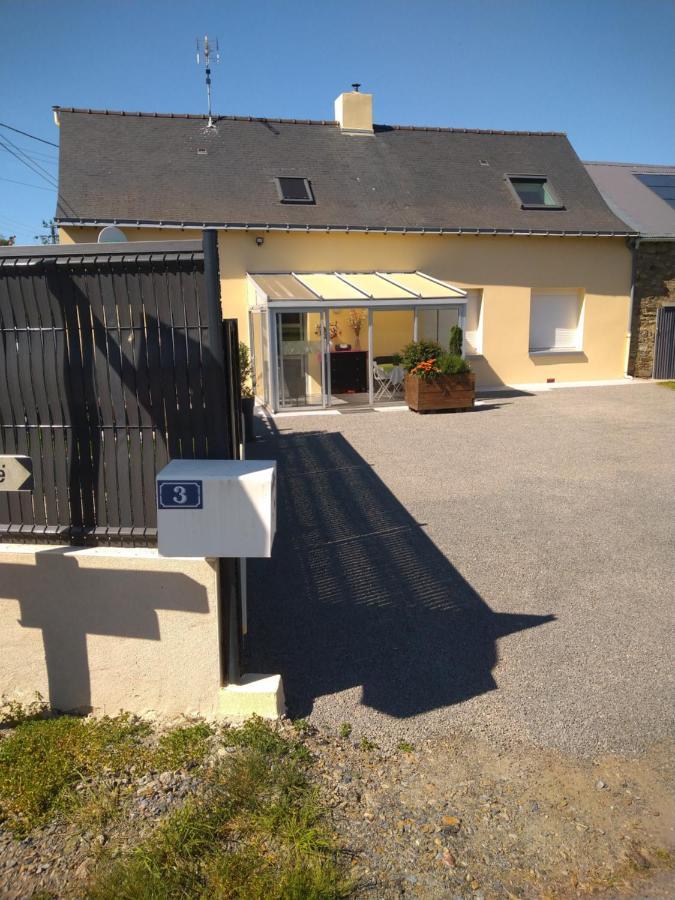 Gilles Diais Apartment Louisfert Exterior photo